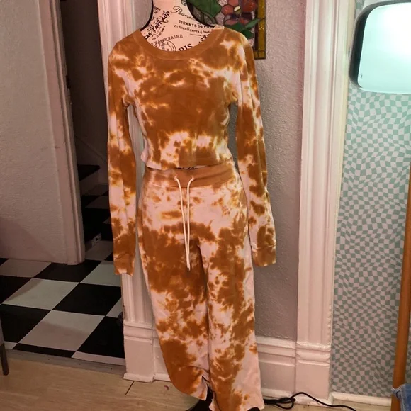 Mate the label ginger, tie-dye, NWOT CROPPED top and pant waffle size XS - Picture 4 of 6